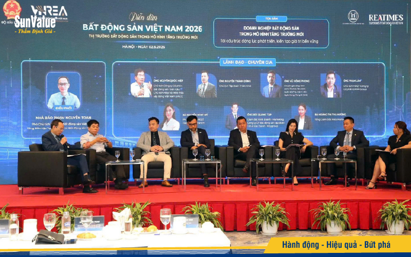 Phiên tọa đàm cấp cao đã thu hút sự quan tâm lớn từ cộng đồng doanh nghiệp