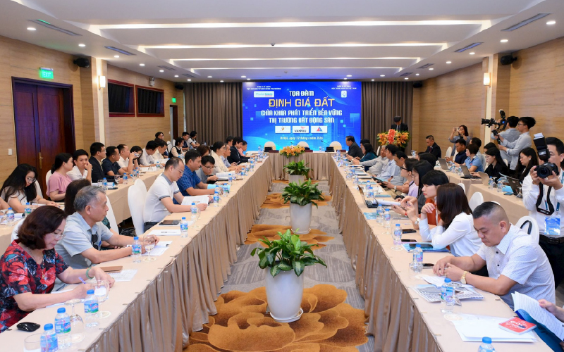 Tọa đàm được tổ chức trong bối cảnh công tác định giá đất đang trở thành một trong những nội dung được quan tâm đặc biệt